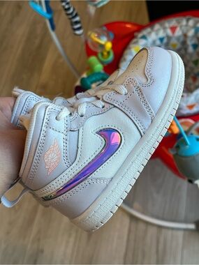 Nike Kids White Sneakers with Iridescent Pink-Purple Swoosh